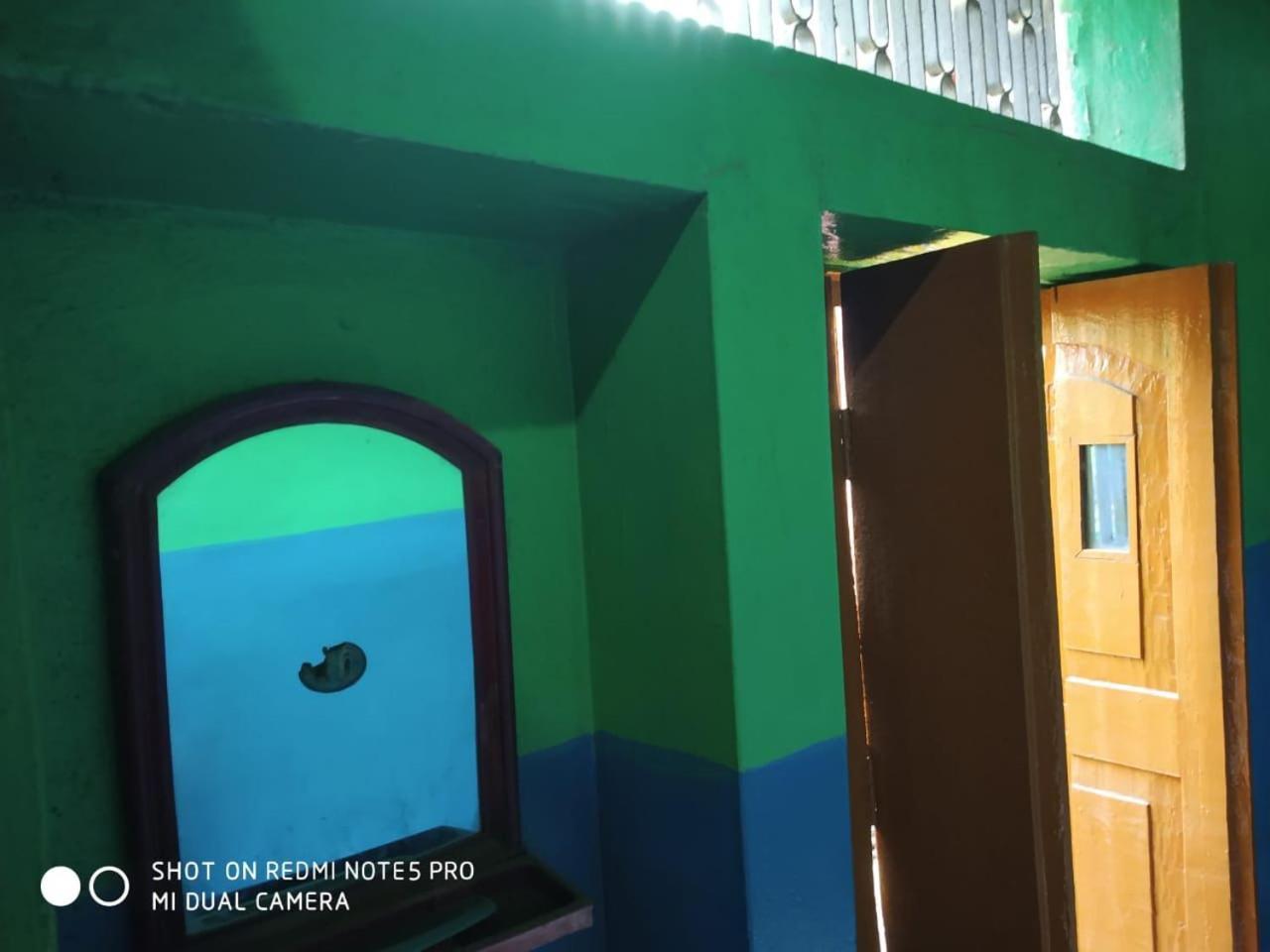 Hotel Yatri Niwas 바라나시 외부 사진